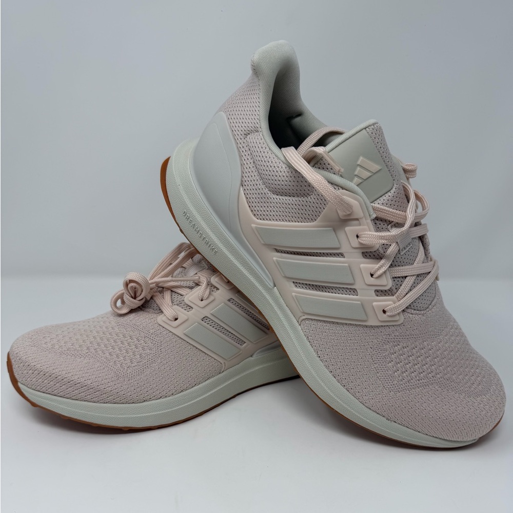 Adidas Women's Ultradream DNA in Light Pink - 10